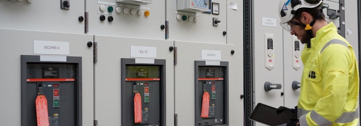 UL845 motor control centers panel
